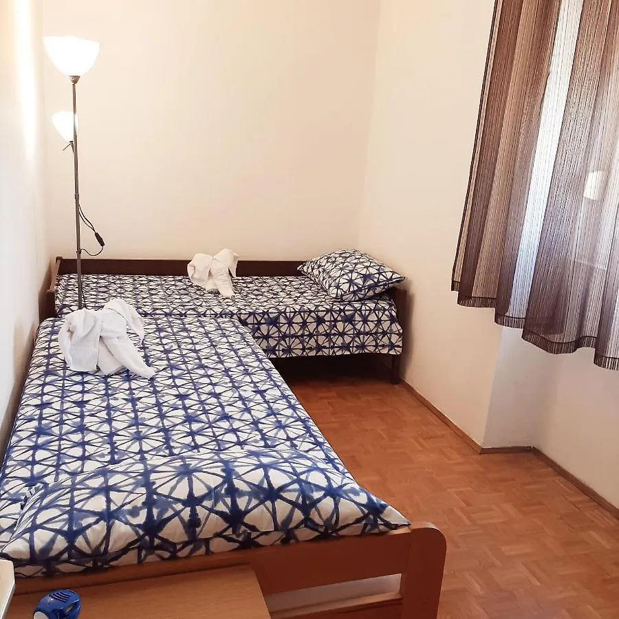 Apartments Kaic 1045 Pula