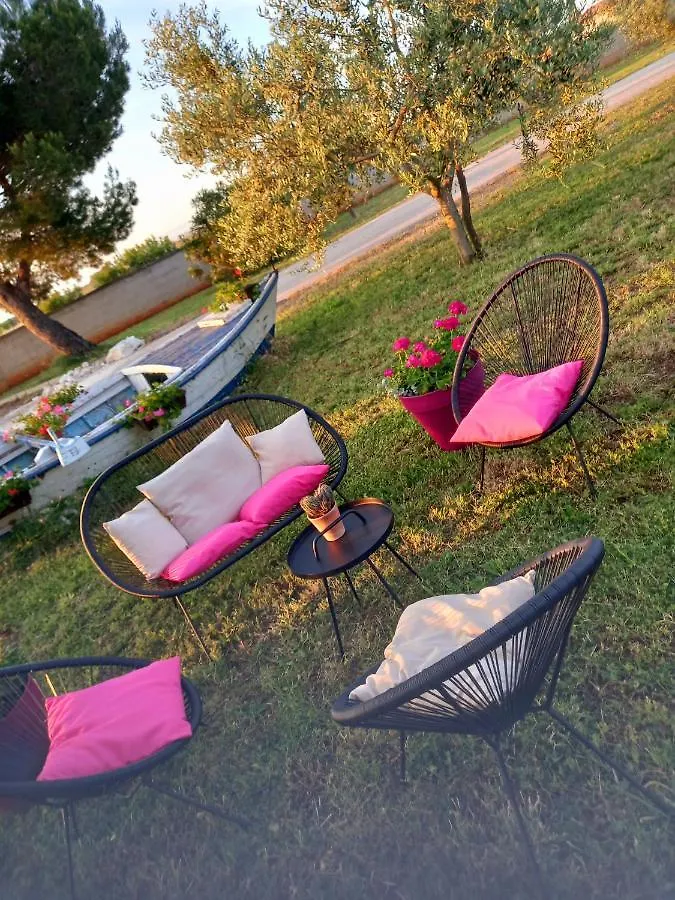 Apartments Kaic 1045 Pula