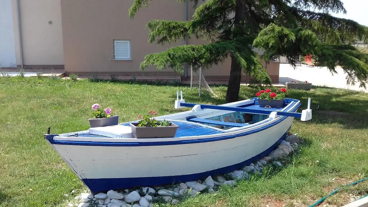 Apartments Kaic 1045 Pula